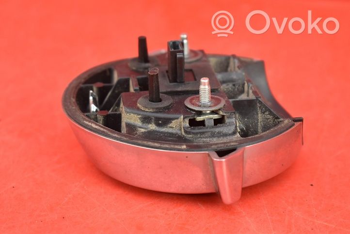 Opel Corsa E Griff Taster Öffner Heckklappe Kofferraumdeckel 461088395