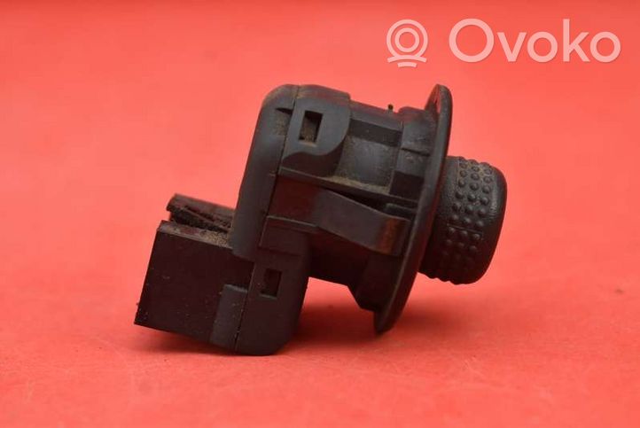 Opel Movano A Przycisk / Włącznik podgrzewania lusterek 7700803531F