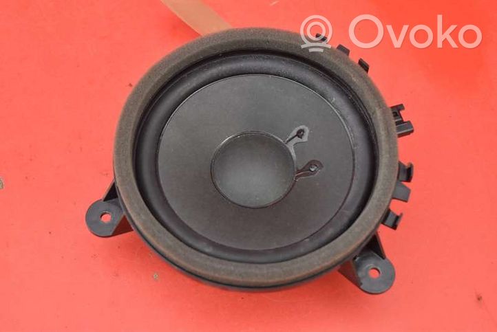 Volvo V60 Subwoofer speaker 30657445