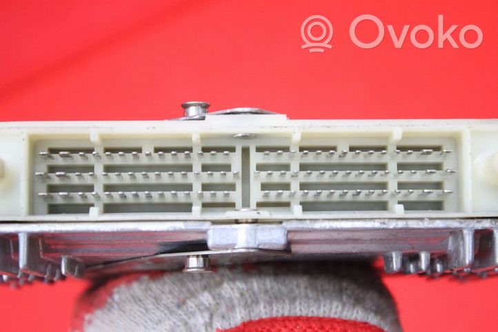 Volvo 850 Блок управления двигателем ECU P09202164