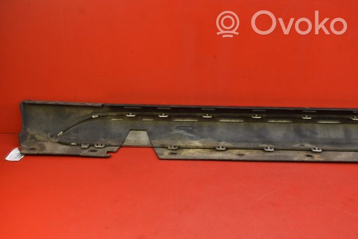 BMW X1 E84 Front sill (body part) 