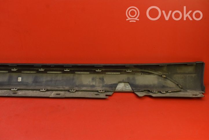 BMW X1 E84 Front sill (body part) 