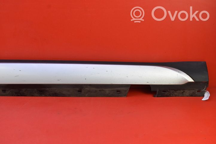 BMW X1 E84 Front sill (body part) 