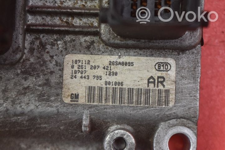 Opel Corsa C Komputer / Sterownik ECU silnika 24443795