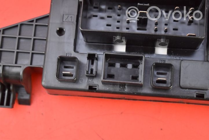 Opel Zafira C Fuse box set 20957185