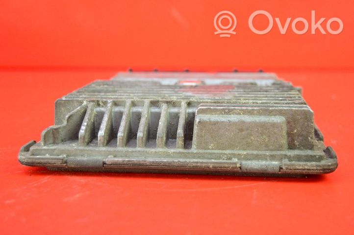 Skoda Fabia Mk2 (5J) Komputer / Sterownik ECU silnika 03L906023DJ