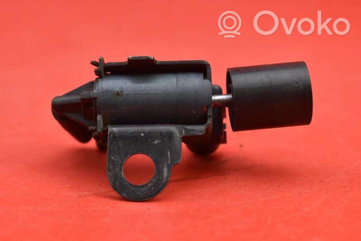 Renault Vel Satis Vacuum valve 8943753311