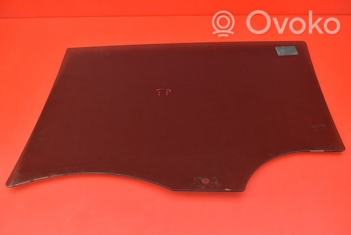 Opel Zafira C Rear door window glass 