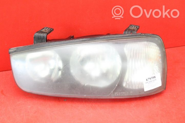 Hyundai Elantra Phare frontale 92101-2DXXX