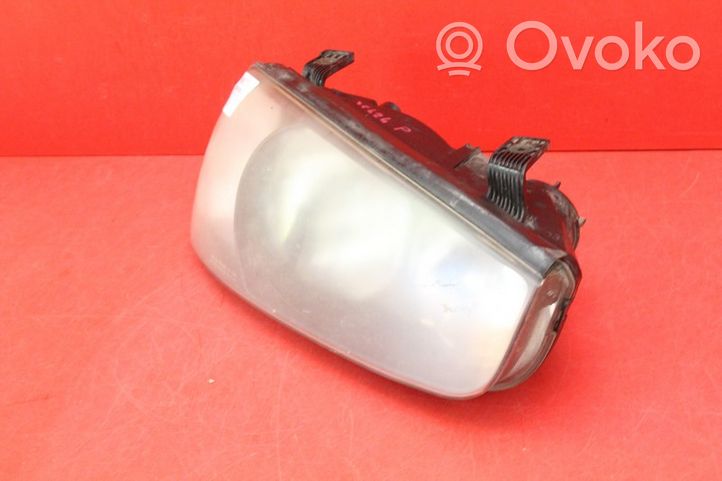 Hyundai Elantra Phare frontale 92102-2DXXX