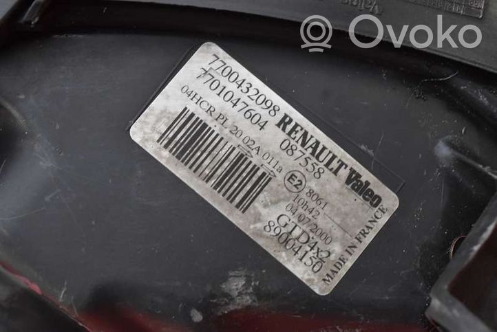 Renault Scenic I Headlight/headlamp 89002384