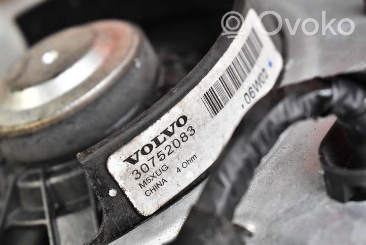 Volvo V50 Elektryczny podnośnik szyby drzwi przednich 8679081