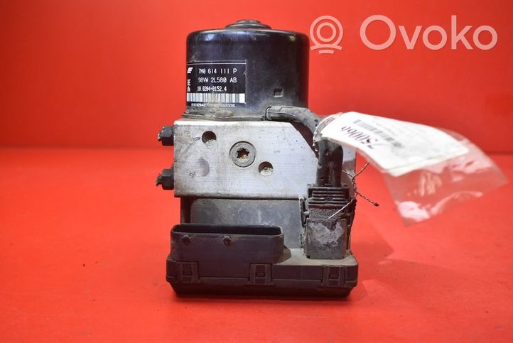 Volkswagen Sharan ABS Pump 7M0614111P