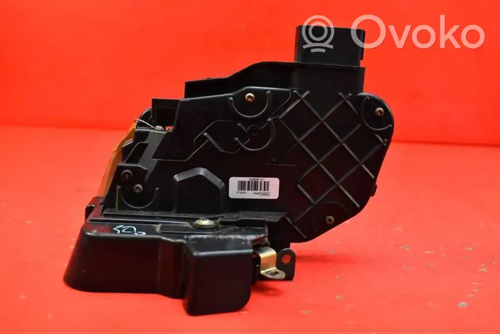 Volvo V50 Zamek drzwi przednich 30699157