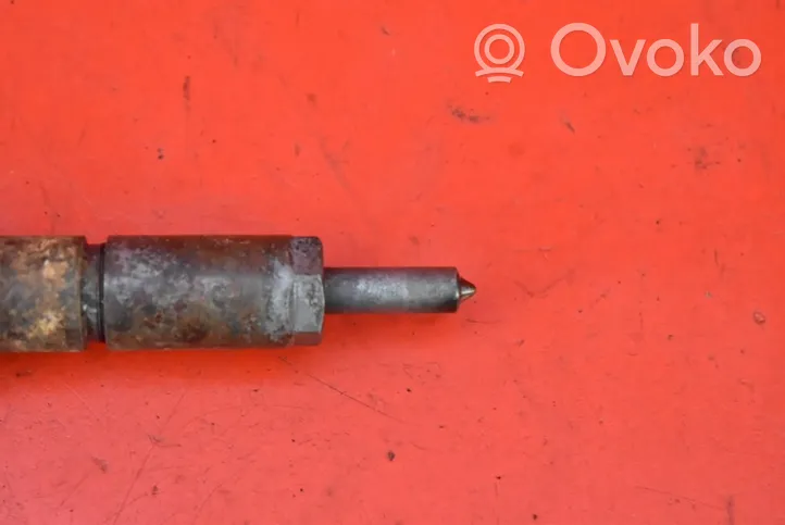 Peugeot 307 CC Fuel injector 9641742880