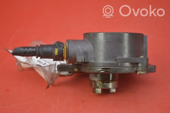 Opel Vectra C Vacuum pump 24406132