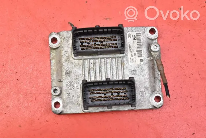 Opel Corsa C Komputer / Sterownik ECU silnika 24443795