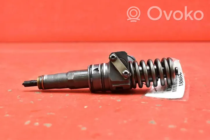 Volkswagen Polo IV 9N3 Injecteur de carburant 038130073BP