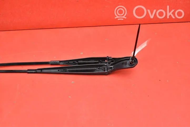 Peugeot 207 CC Front wiper blade arm PEUGEOT