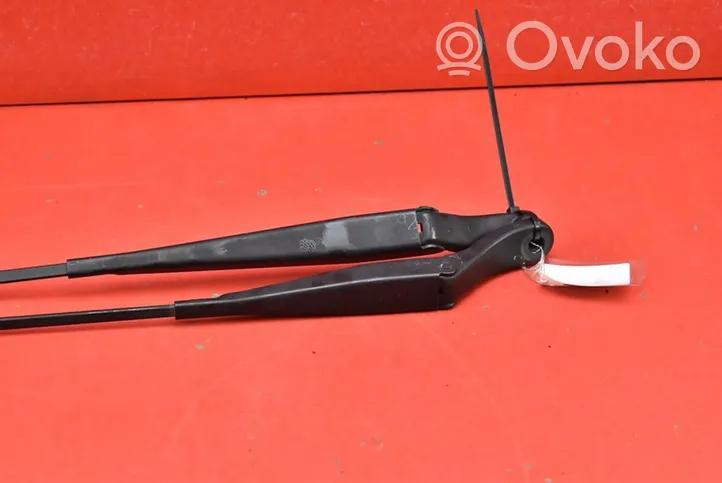 Peugeot 207 CC Front wiper blade arm PEUGEOT