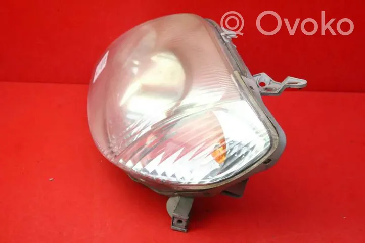 Toyota Corolla E120 E130 Lampa przednia 02-55