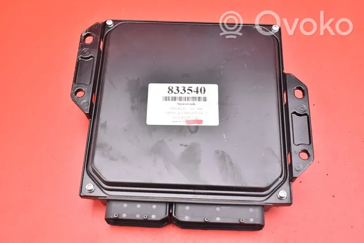 Mazda 6 Komputer / Sterownik ECU silnika RF8G18881D