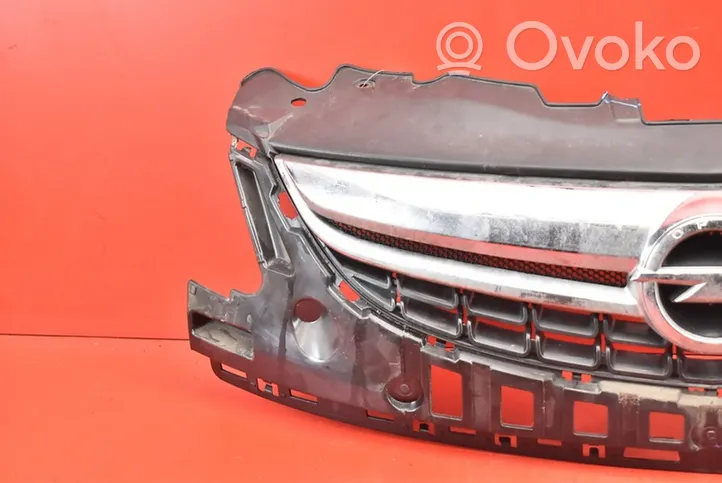 Opel Corsa D Grille de calandre avant 13286000