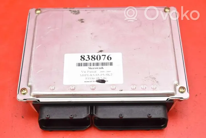 Volkswagen PASSAT B5.5 Komputer / Sterownik ECU silnika 3B0907557R