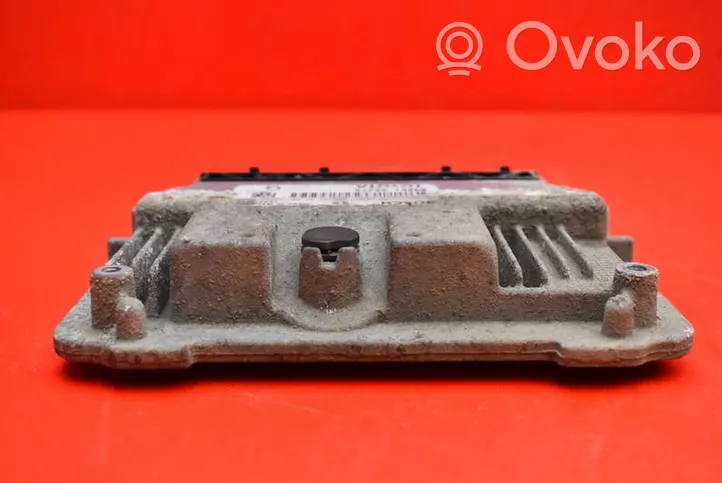 Toyota Yaris Galios (ECU) modulis 0261208841