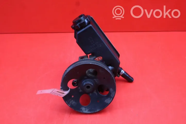 Opel Vectra C Power steering pump 90495957