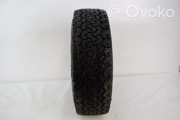 Opel Frontera B R17 summer tire 