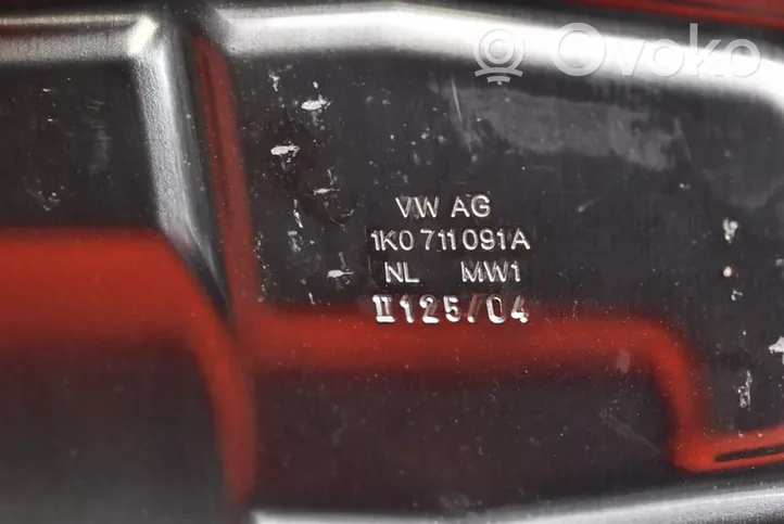 Volkswagen Golf IV Drążek zmiany biegów 1K0711049AQ