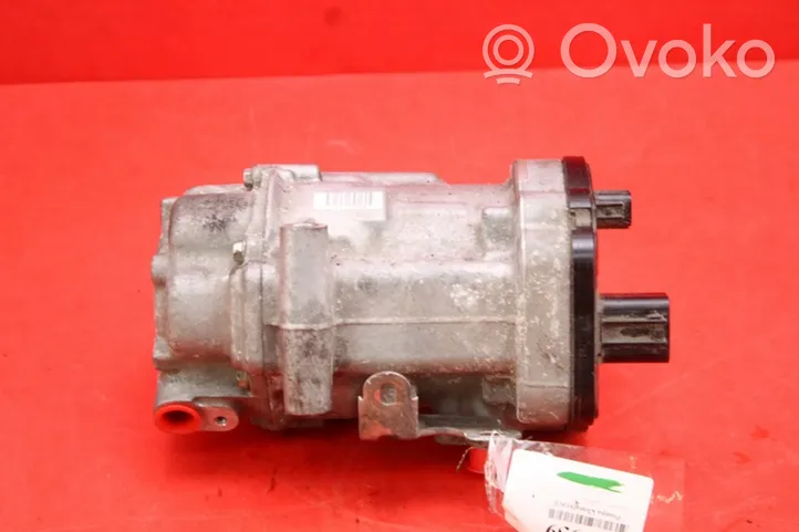 Toyota Corolla E10 Compresseur de climatisation 042400-1201