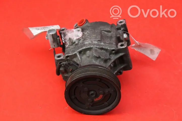 Toyota Corolla Verso E121 Ilmastointilaitteen kompressorin pumppu (A/C) 447220-6361