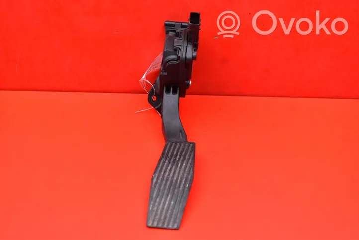 Opel Astra J Accelerator throttle pedal 13252702