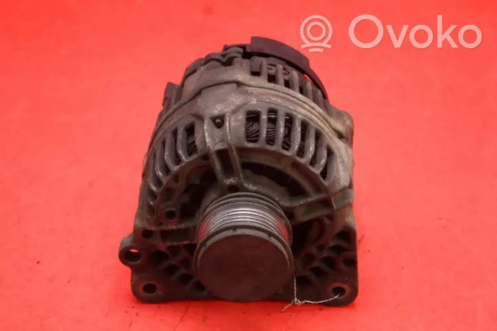 Volkswagen Bora Generatore/alternatore 038903023K