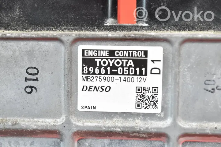 Toyota Avensis Verso Moottorin ohjainlaite/moduuli (käytetyt) 89661-05D11