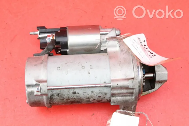 Mercedes-Benz Sprinter W906 Starter motor STX200390