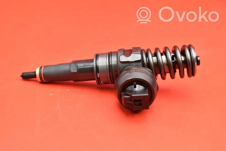 Seat Ibiza IV (6J,6P) Injecteur de carburant 038130080X