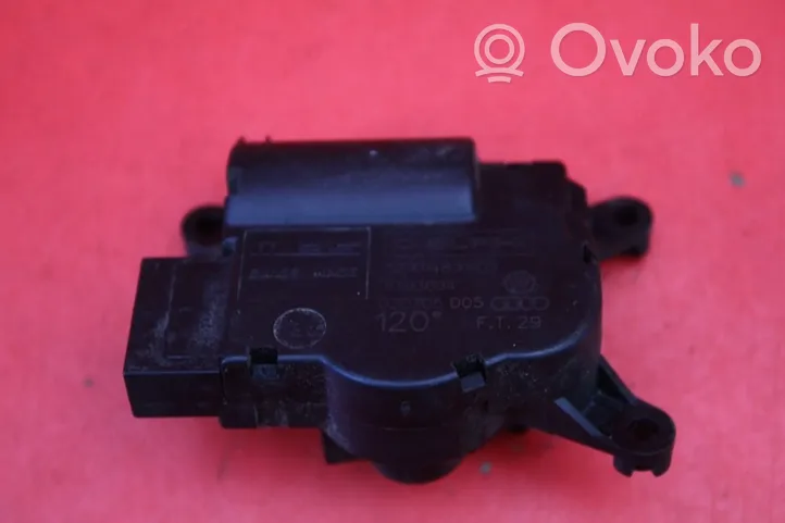 Volkswagen Touareg I Moteur / actionneur de volet de climatisation 52411483R03