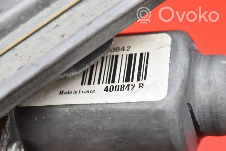 Toyota Aygo AB10 Elektryczny podnośnik szyby drzwi przednich 118670RH