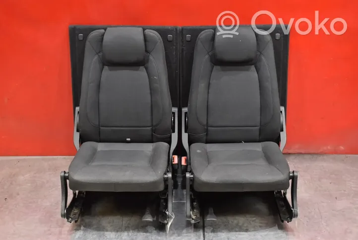 Opel Zafira B Комплект сидений OPEL