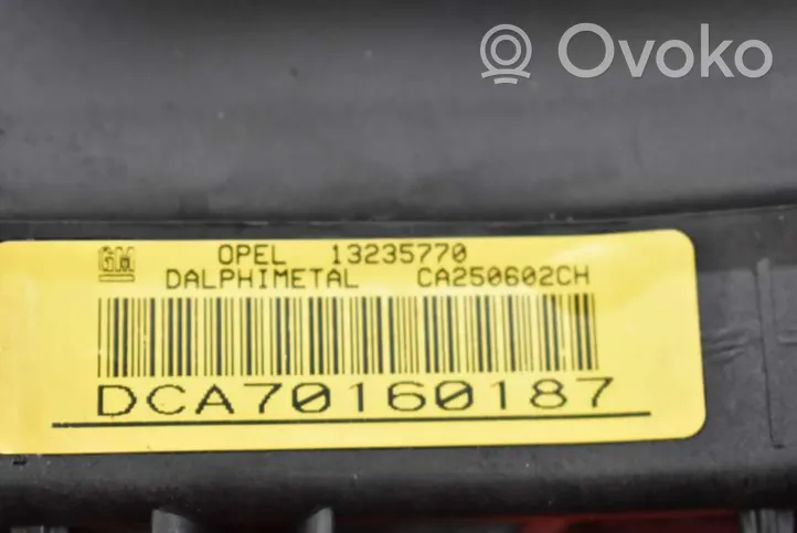 Opel Corsa D Ohjauspyörän turvatyyny 13235770