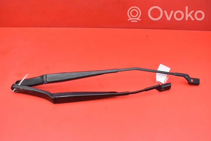 Seat Ibiza IV (6J,6P) Front wiper blade arm 6J1955409