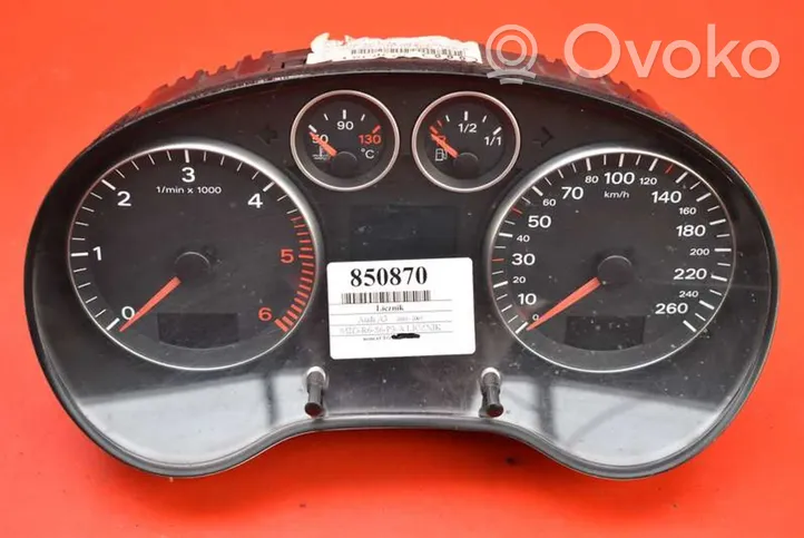 Audi A3 S3 A3 Sportback 8P Speedometer (instrument cluster) 8P0920930Q