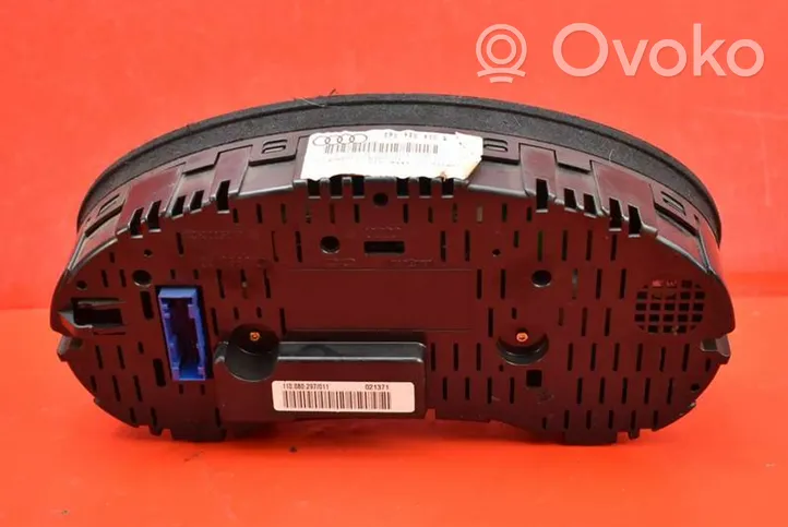 Audi A3 S3 A3 Sportback 8P Speedometer (instrument cluster) 8P0920930Q