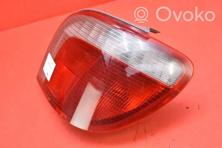 Toyota Yaris Verso Lampa tylna 52-007