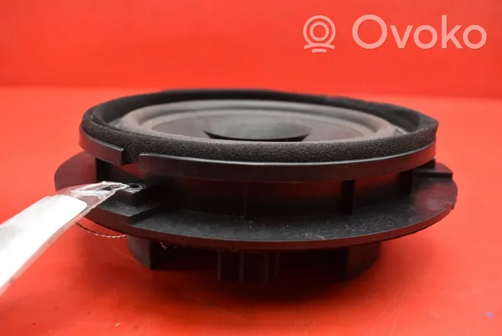 Suzuki Grand Vitara I Subwoofer-bassokaiutin 39102-65J00