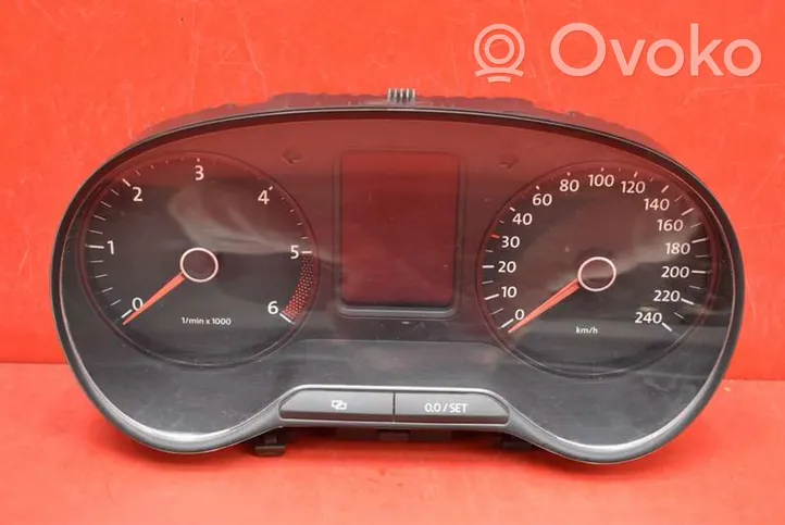 Volkswagen Cross Polo Speedometer (instrument cluster) 6R0920861A