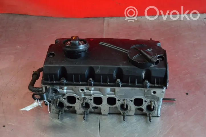 Volkswagen PASSAT B5.5 Engine head 038103373R